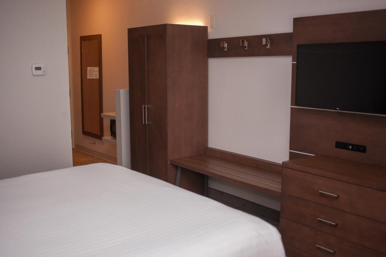 Holiday Inn Express & Suites Logan, An Ihg Hotel Luaran gambar