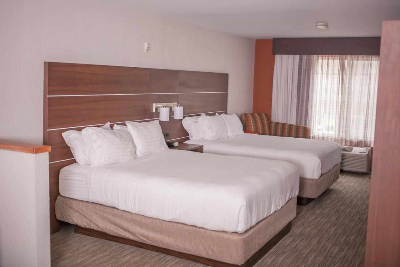 Holiday Inn Express & Suites Logan, An Ihg Hotel Luaran gambar